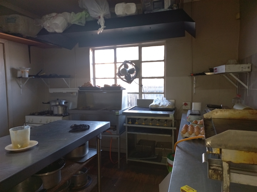 Commercial Property for Sale in Uitenhage Central Eastern Cape